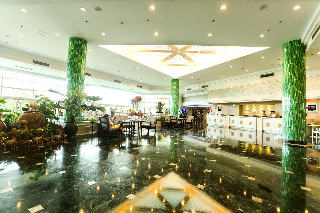 Sunshine Resort Intime Sanya Buitenkant foto
